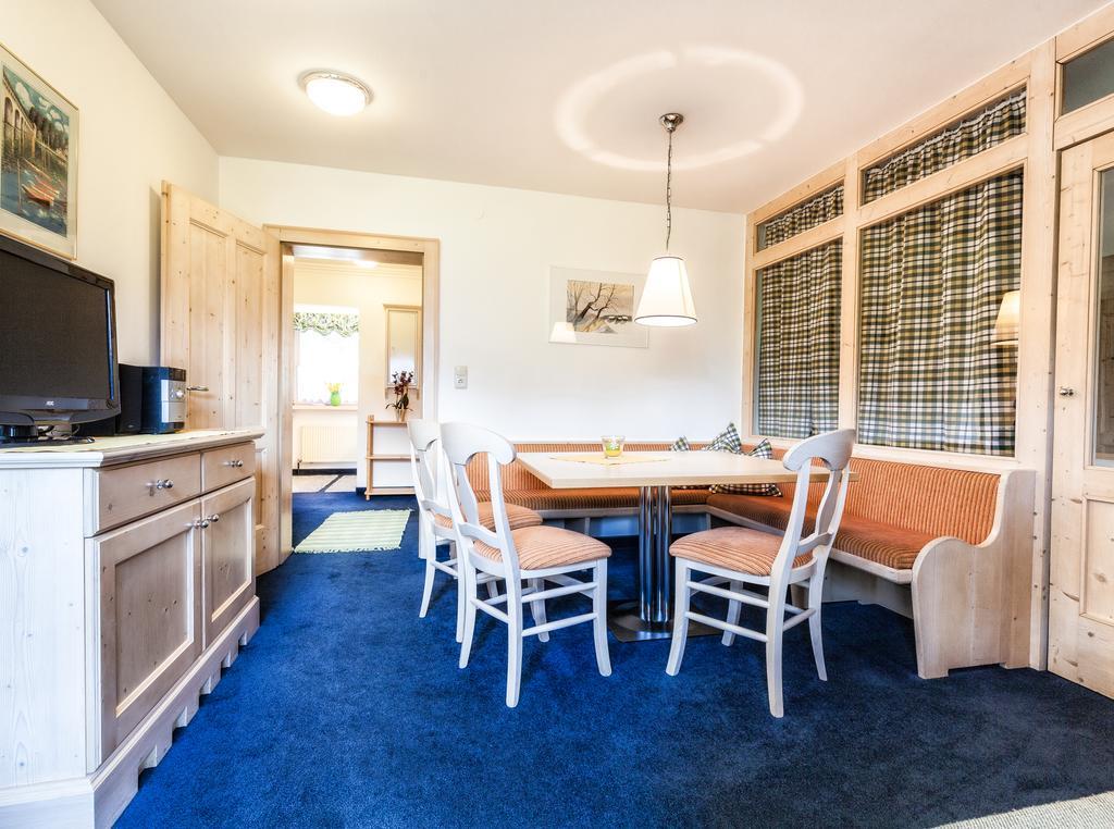 Apartments Margarethe Neukirchen am Grossvenediger Room photo