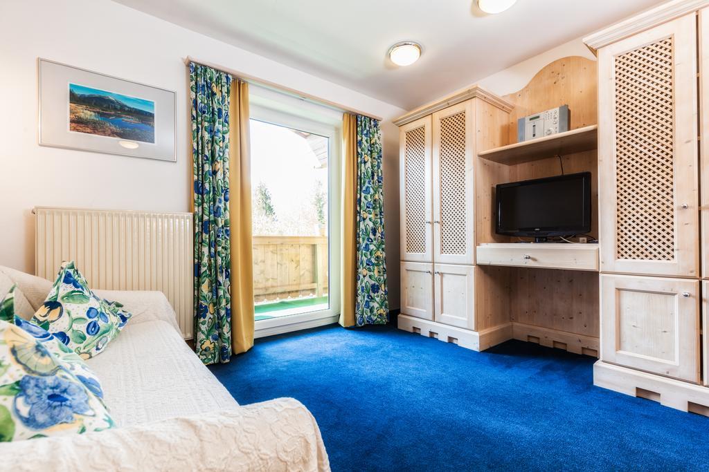 Apartments Margarethe Neukirchen am Grossvenediger Room photo